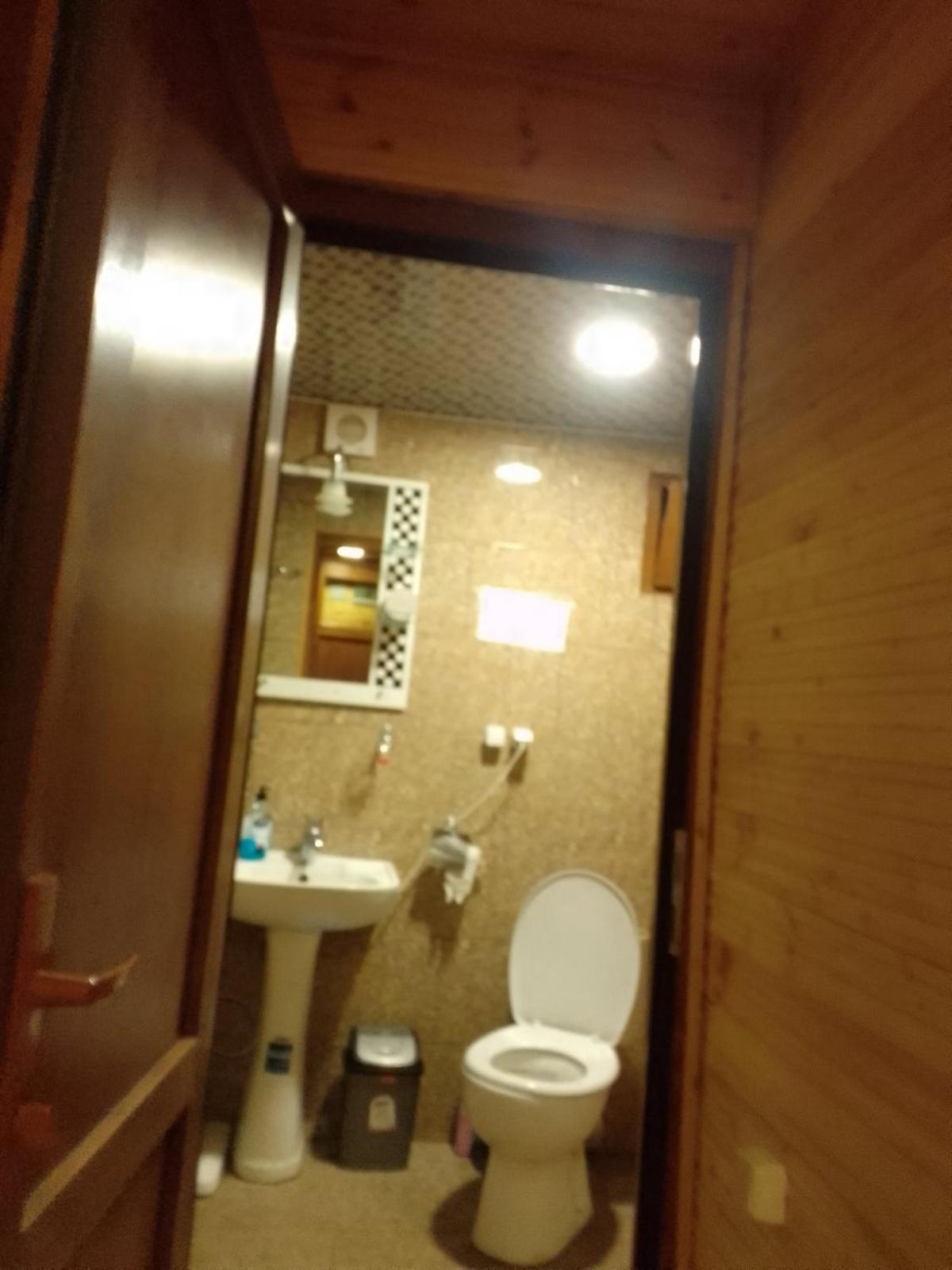 Guesthouse Luka أوشغولي المظهر الخارجي الصورة